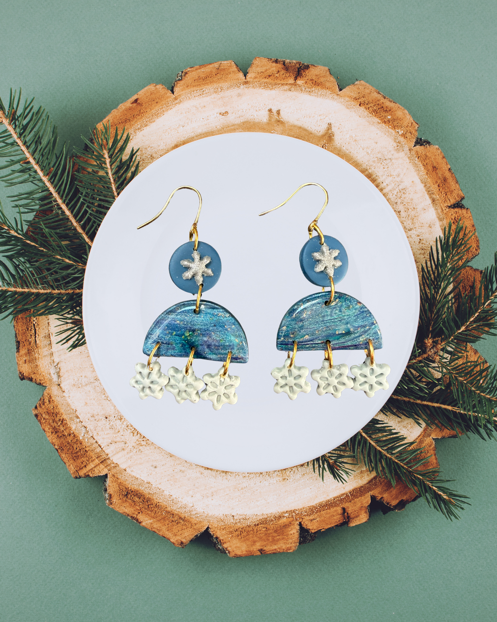 Northern Lights Snowfall